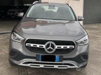 Usado Mercedes GLA200 Business 150 CV (110 kW) 2022 Gris SUV