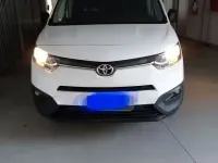 Usata Toyota Proace 102 CV (75 kW) 2021 Bianco Monovolume