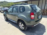 Usata Dacia Duster Lauréate 110 CV (80 kW) 2014 Verde SUV