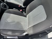 Usata Kia Venga Active 90 CV (66 kW) 2013 Bianco Utilitaria