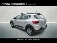 Usata Dacia Sandero Expression 100 CV (73 kW) 2023 Grigio chiaro Utilitaria