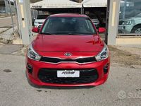 Usata Kia Rio 101 CV (74 kW) 2017 Rosso Berlina