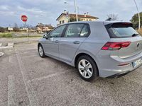 Usata VW Golf VIII Life 110 CV (80 kW) 2021 Grigio Berlina