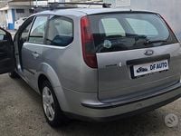Usata Ford Focus S 109 CV (80 kW) 2006 Grigio Station wagon