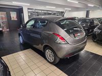 Usata Lancia Ypsilon Silver 69 CV (50 kW) 2020 Grigio Utilitaria