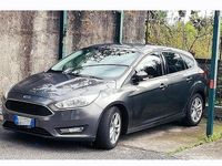 Begagnad Ford Focus 120 HK (88 kW) 2015 Grå Sedan