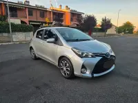Usata Toyota Yaris Hybrid Active 73 CV (53 kW) 2015 Argento Berlina
