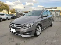 Usata Mercedes B200 Premium 136 CV (100 kW) 2017 Grigio Utilitaria