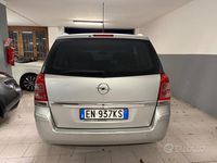 Usata Opel Zafira Cosmo 110 CV (80 kW) 2011 Grigio Monovolume