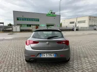 Usata Alfa Romeo Giulietta Distinctive 105 CV (77 kW) 2011 Grigio Utilitaria