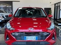 Usata Hyundai i10 67 CV (49 kW) 2023 Rosso Utilitaria