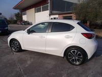 Usata Mazda 2 Exceed 105 CV (77 kW) 2016 Bianco Berlina