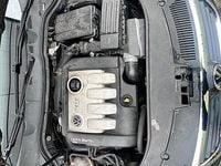 Usata VW Passat 105 CV (77 kW) 2005 Blu Berlina