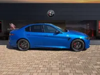 Nuova Alfa Romeo Giulia Quadrifoglio 518 CV (380 kW) 2026 Blu Berlina