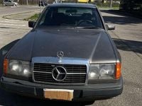 Usata Mercedes E200 122 CV (89 kW) 1984