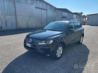 Usata VW Touareg Executive 204 CV (150 kW) 2017 Grigio SUV