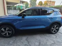Usata Volvo XC40 R-Design 163 CV (119 kW) 2019 Blu/azzurro SUV