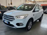 Usata Ford Kuga 120 CV (88 kW) 2019 Bianco SUV