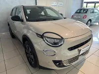 Usata Fiat 600 135 CV (99 kW) 2025 Grigio SUV