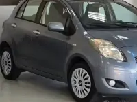 Usata Toyota Yaris 65 CV (47 kW) 2010 Grigio Utilitaria
