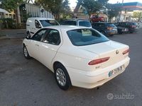 Usata Alfa Romeo 156 144 CV (105 kW) 1999 Bianco Berlina