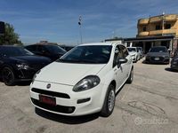 Usata Fiat Punto Street 77 CV (56 kW) 2014 Bianco Utilitaria