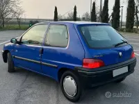 Usata Peugeot 106 50 CV (36 kW) 1997 Blu/azzurro Utilitaria