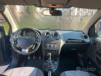 Usata Ford Fiesta 96 CV (70 kW) 2008 Blu Utilitaria