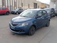 Usata Lancia Ypsilon Gold 69 CV (50 kW) 2023 Blu Utilitaria