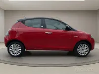 Usata Lancia Ypsilon Gold 69 CV (50 kW) 2012 Rosso Utilitaria