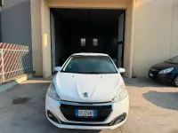 Usata Peugeot 208 Active 102 CV (75 kW) 2018 Bianco Utilitaria