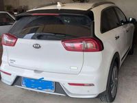 Usata Kia Niro Style 105 CV (77 kW) 2017 Bianco SUV