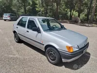 Usata Ford Fiesta 53 CV (38 kW) 1989 Grigio Utilitaria