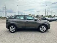 Usata Peugeot 3008 Business-Line 131 CV (96 kW) 2020 Verde SUV