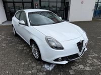 Usata Alfa Romeo Giulietta Super 120 CV (88 kW) 2019 Bianco Utilitaria
