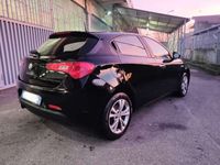 Usata Alfa Romeo Giulietta Distinctive 105 CV (77 kW) 2014 Nero Utilitaria