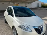 Usata Lancia Ypsilon 95 CV (69 kW) 2011 Bianco Utilitaria