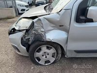 Usata Fiat Qubo Trekking 70 CV (51 kW) 2017 Grigio Monovolume