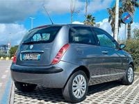 Usata Lancia Ypsilon 90 CV (66 kW) 2007 Grigio Utilitaria