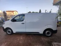 Usata Opel Vivaro-e Combi 144 CV (105 kW) 2025 Bianco Monovolume
