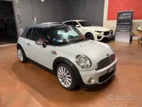 Usata Mini Cooper Roadster 122 CV (89 kW) 2012 Grigio Cabrio