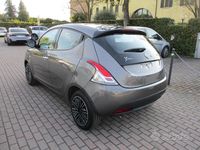 Usata Lancia Ypsilon Silver 69 CV (50 kW) 2023 Grigio Utilitaria