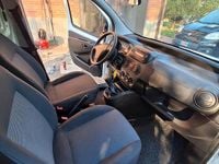 Usata Peugeot Bipper 75 CV (55 kW) 2011 Bianco Monovolume