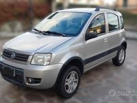 Usata Fiat Panda Climbing 70 CV (51 kW) 2005 Grigio SUV