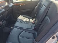 Usata Mercedes E220 150 CV (110 kW) 2004 Grigio Berlina