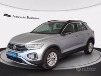 Usata VW T-Roc Life 110 CV (80 kW) 2022 Pyrit silver met/tetto nero me SUV
