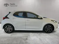 Usata Toyota Yaris Trend 91 CV (66 kW) 2022 Super white Utilitaria