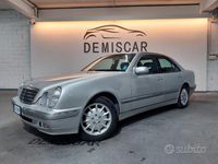 Usata Mercedes E200 Avantgarde 135 CV (99 kW) 2000 Grigio Berlina