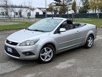 Usata Ford Focus Cabriolet 136 CV (100 kW) 2009 Grigio Cabrio