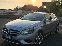 Usata Mercedes A180 120 CV (88 kW) 2014 Grigio Berlina